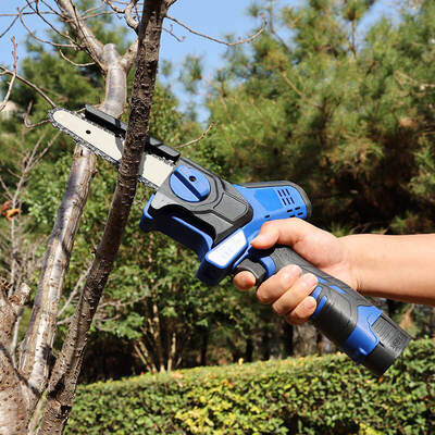 Ultra Light 6 Inch Cordless Battery Chainsaw With Oil Pump System Mini Electric Chainsaw For Clean Cutting